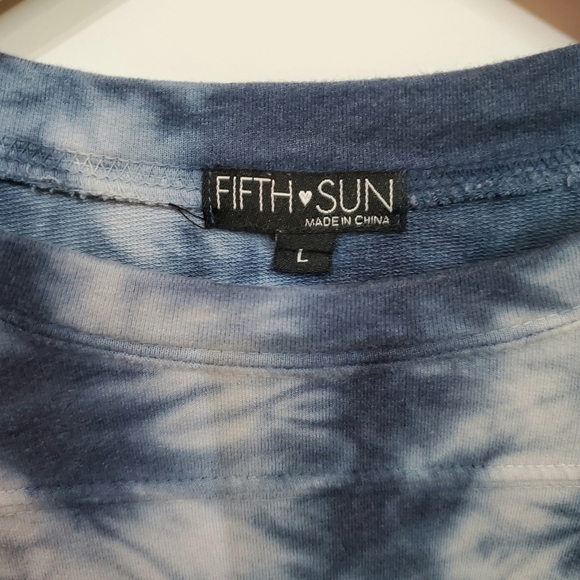 𝅺FIFTH Sun Boho Elephant Tie Dye Crop - Picture 8 of 10
